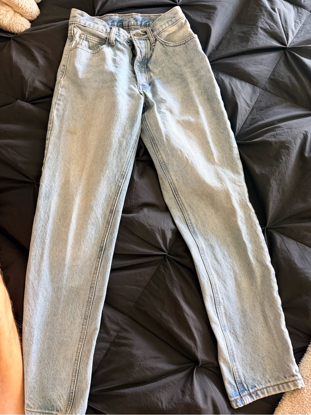 Women’s Light Blue Straight-Leg Jeans - Classic Light Wash